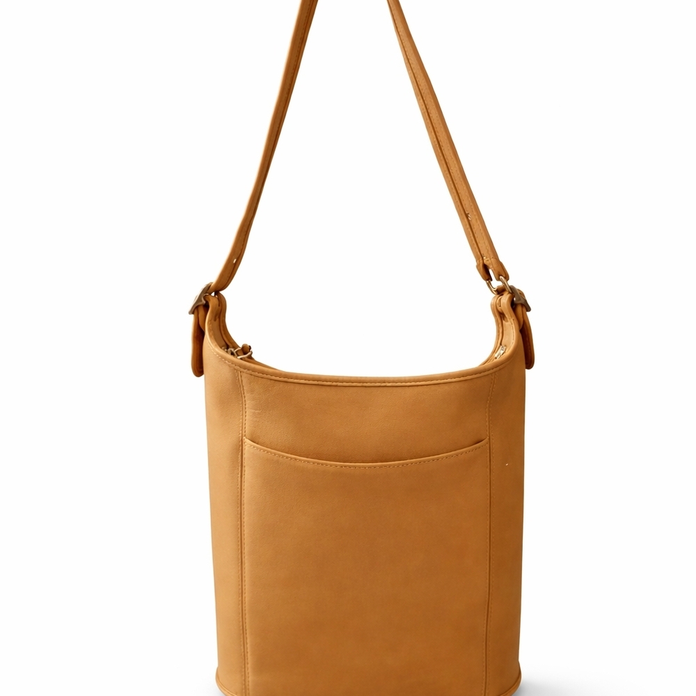 ****SOLD****Vintage 90s Coach #9060 Slim Duffle Sac In Camel Shoulder Bag